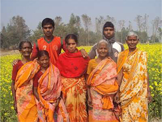 image of Oraon family